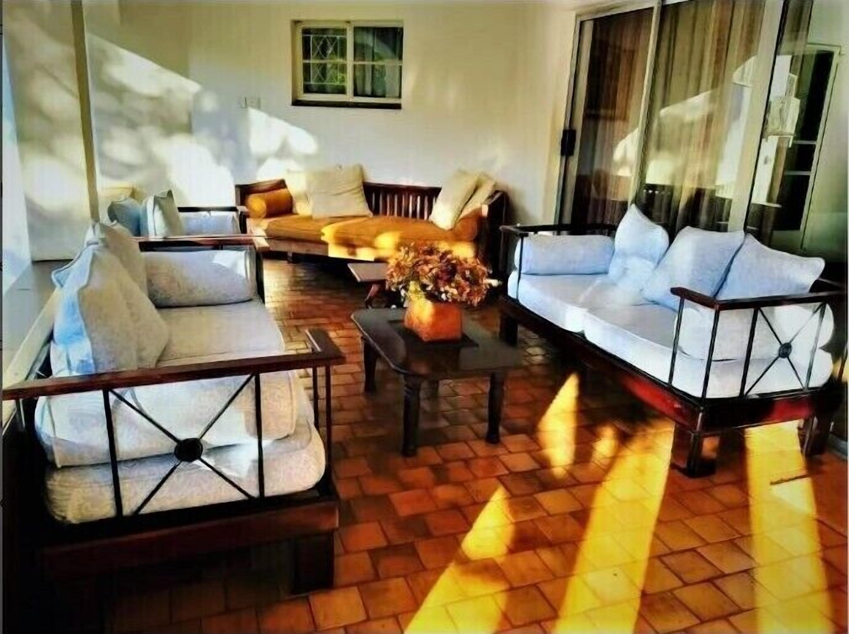 Lounge Seating